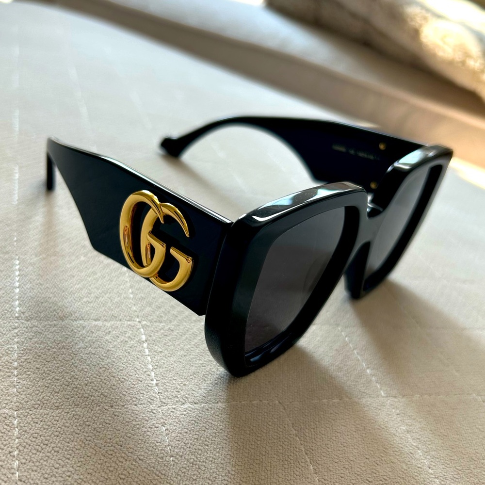 Gucci Rectangular Frame Sunglasses - image 1